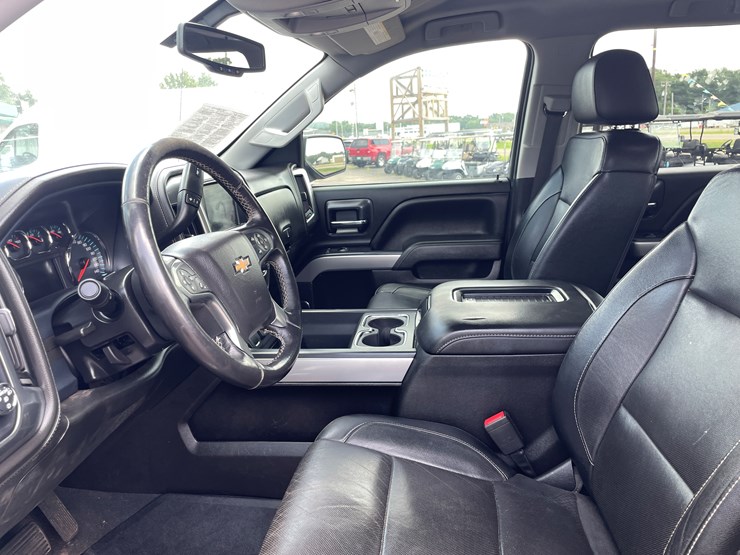 2018-chevrolet-silverado-1500-z71-image-38
