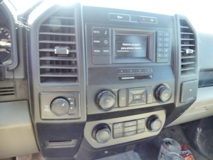 2019-ford-f150-xl-image-12