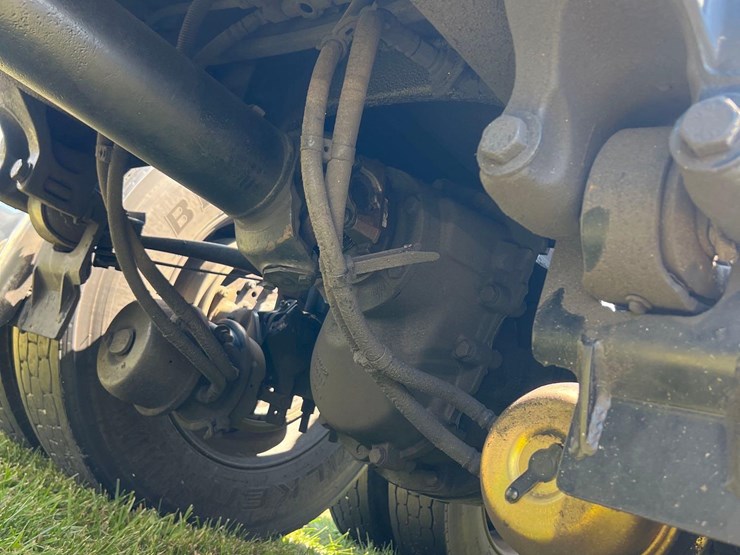 2008-peterbilt-389-image-16