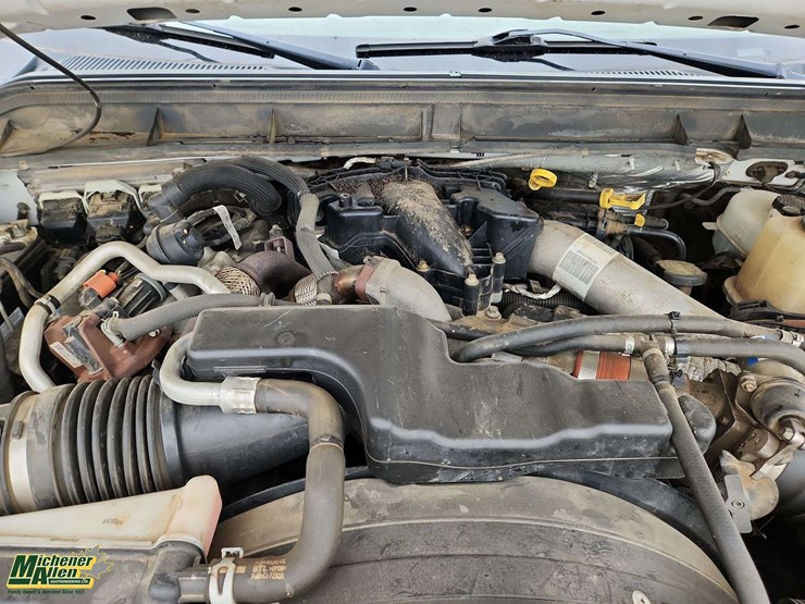 2016-ford-f550-image-24