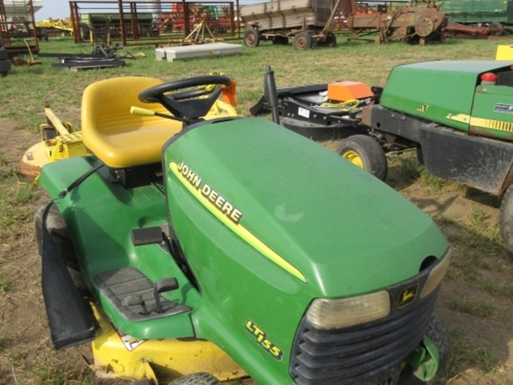 john-deere-lt-image-3