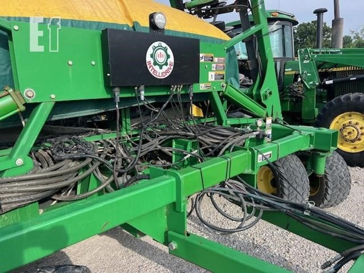 2005-john-deere-1690-ccs-image-37