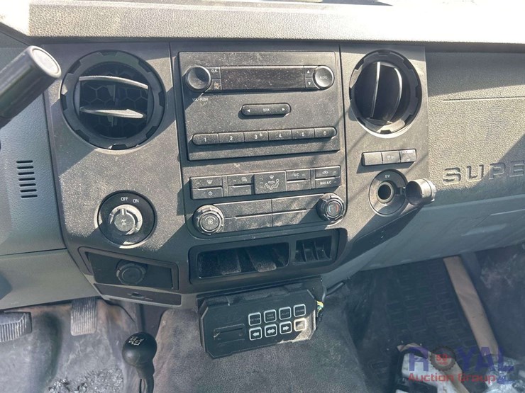 2011-ford-f250-image-15