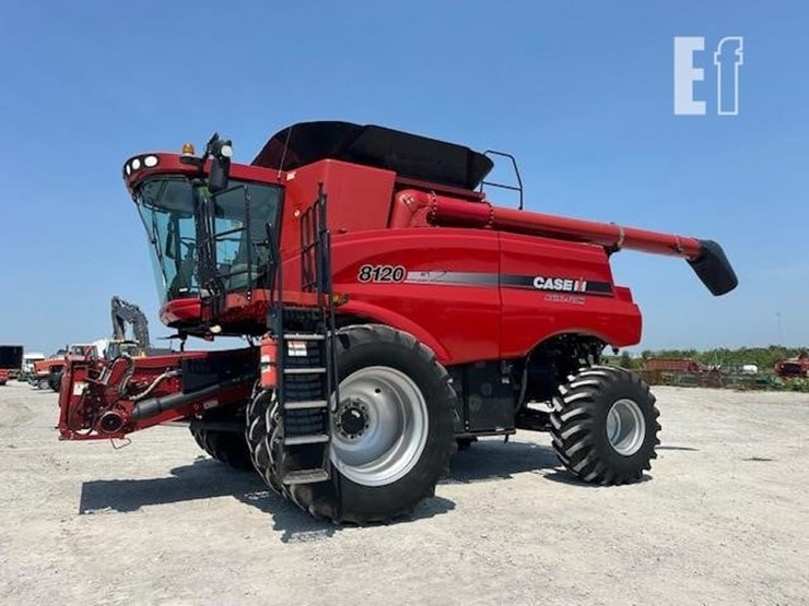 2009-case-ih-8120-image-1