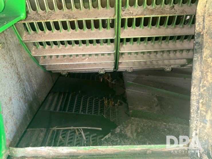 2013-john-deere-s670-image-67