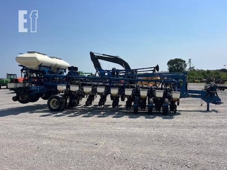 2008-kinze-3800sds-image-3