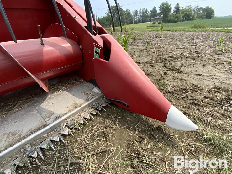 2011-case-ih-3020-image-14