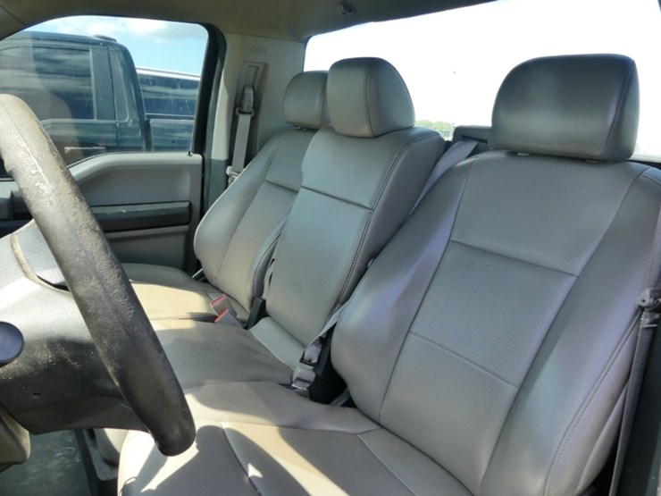 2020-ford-f150-xl-image-9