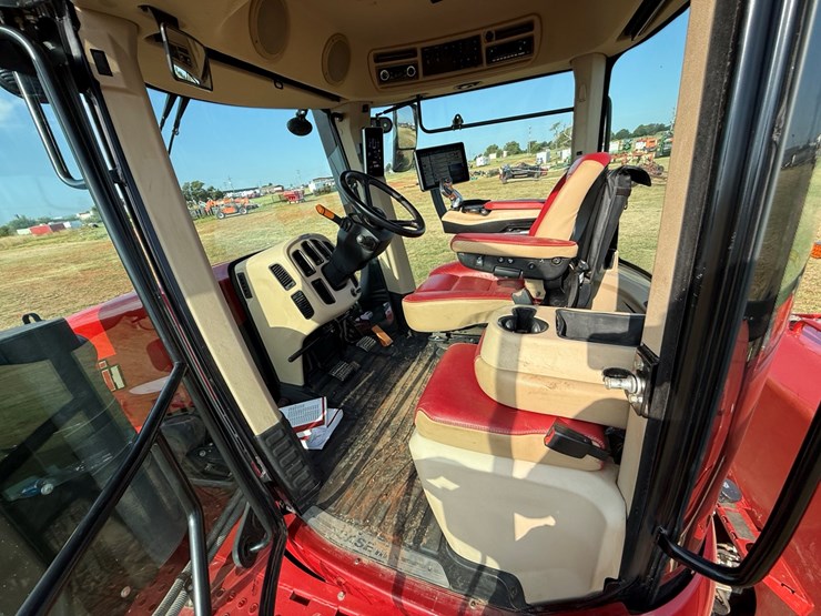2023-case-ih-470-image-22