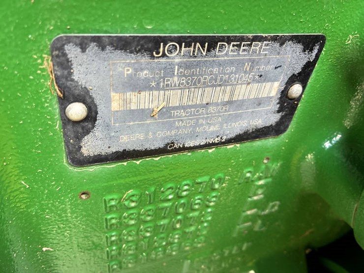 2018-john-deere-8370r-image-2