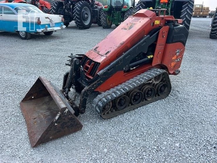 2020-ditch-witch-sk800-image-7