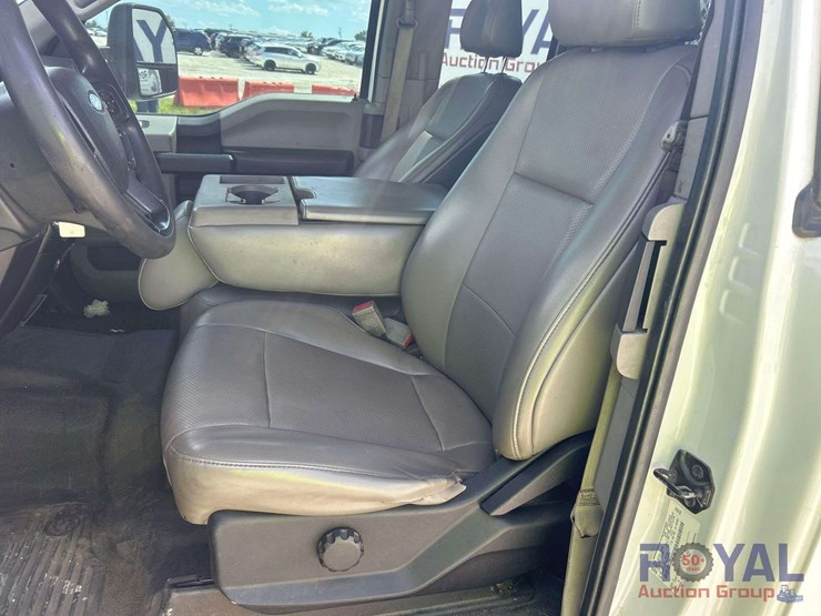 2019-ford-f350-image-16