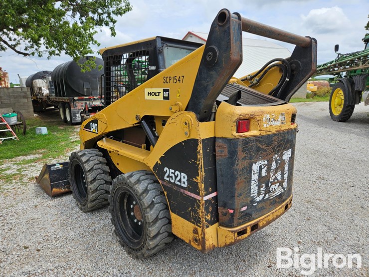 2005-caterpillar-252b-image-7