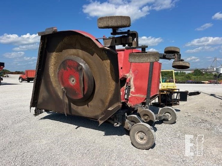 bush-hog-2720-image-4