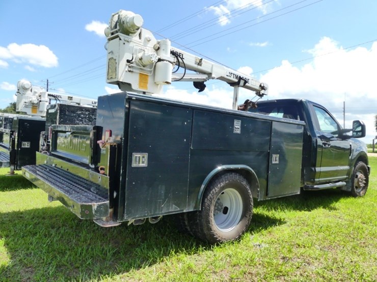 2019-ford-f350-xl-image-3