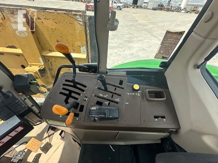 2007-john-deere-6615-image-30