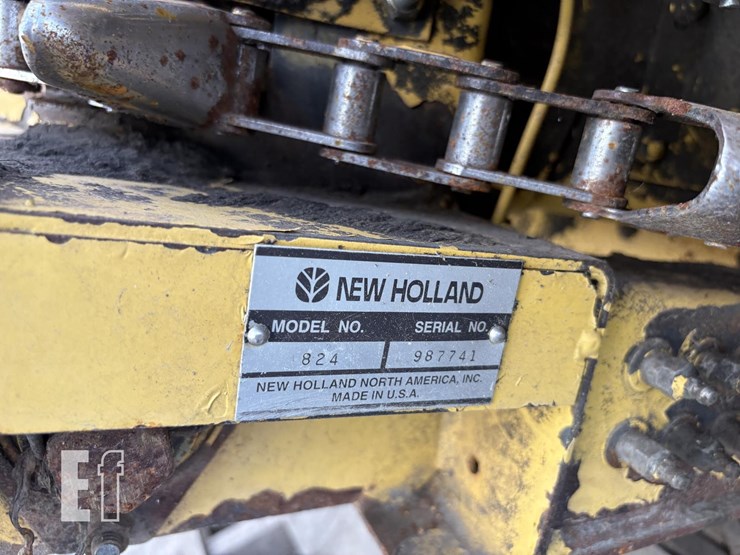 new-holland-824-image-5