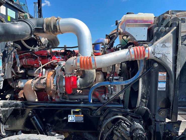 2011-peterbilt-367-image-7