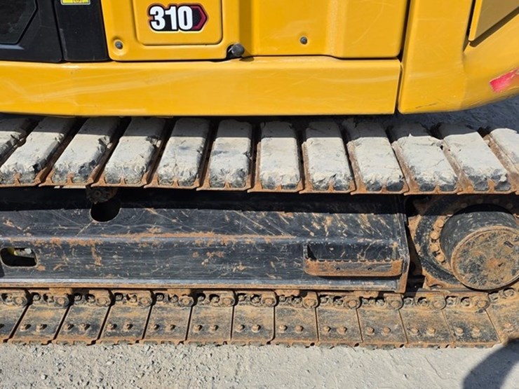 2023-caterpillar-310-image-18