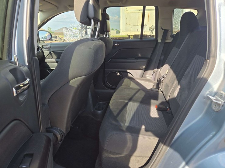 2013-jeep-compass-sport-image-6