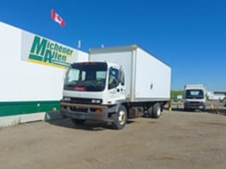 2005-gmc-t7500-image-14
