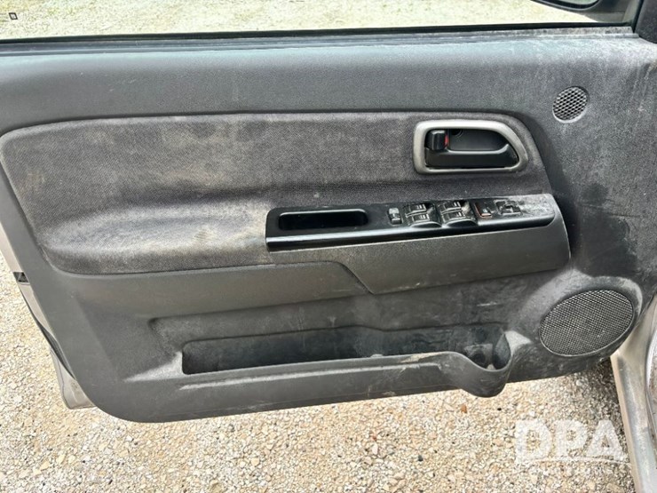 2004-chevrolet-colorado-ls-image-67