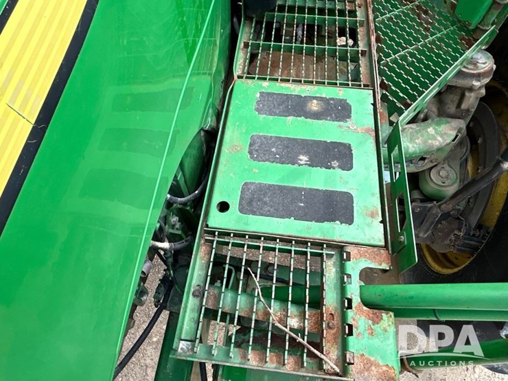 2009-john-deere-4930-image-47