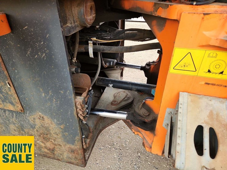 2015-doosan-dl250-3-image-29