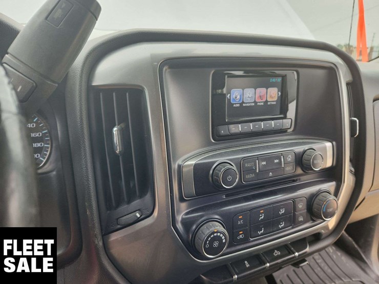 2015-chevrolet-silverado-2500hd-image-7