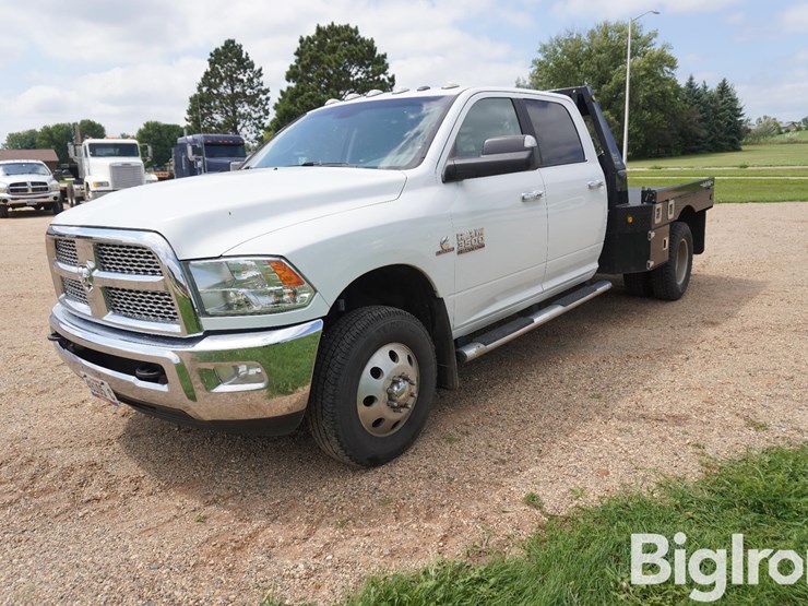 2018-ram-3500-slt-image-1
