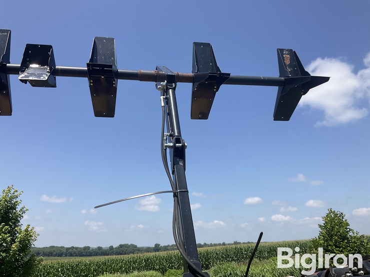 new-holland-996-image-14