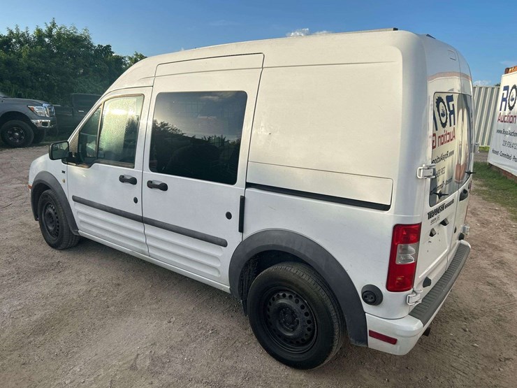 2011-ford-transit-connect-image-4
