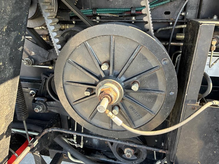 gleaner-r62-image-47