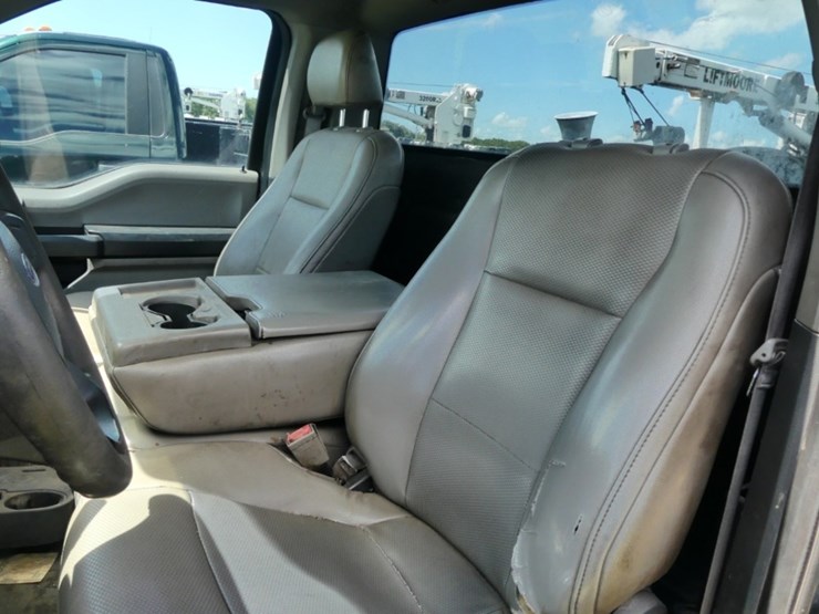 2019-ford-f350-xl-image-12