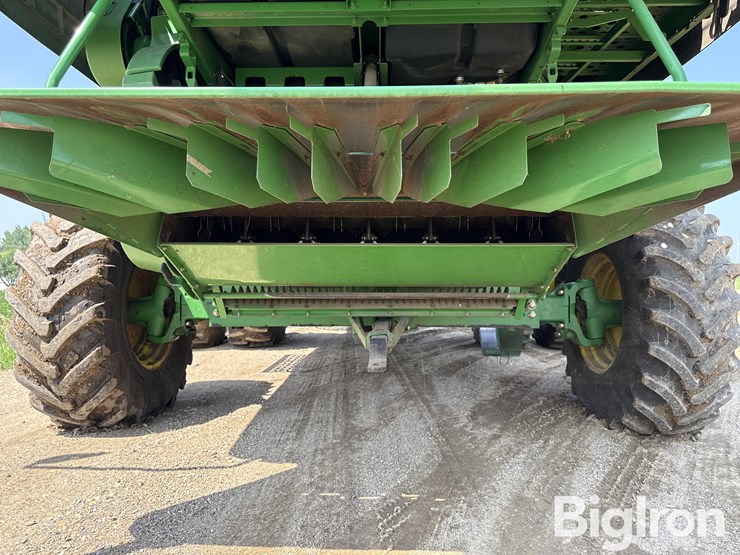 2009-john-deere-9770-sts-image-12