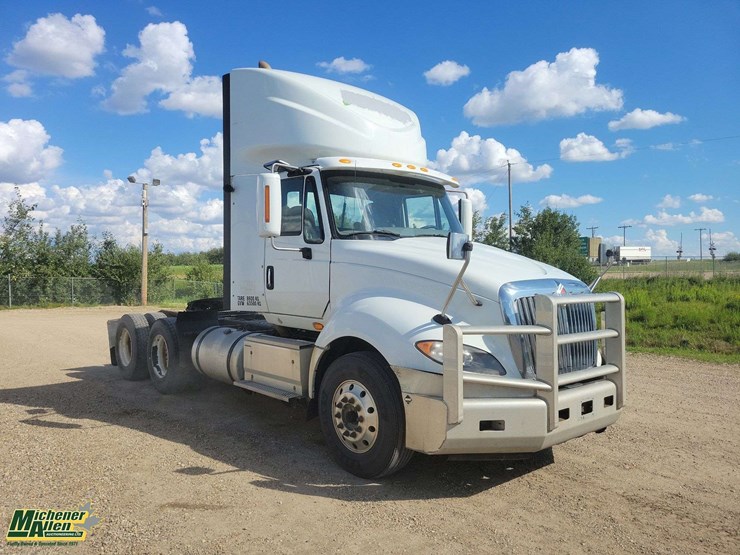 2017-international-prostar-image-2