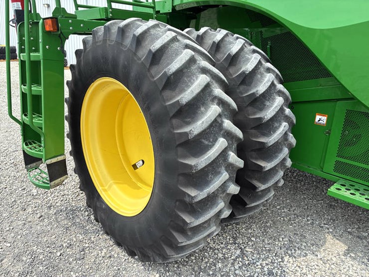 2012-john-deere-s660-image-43