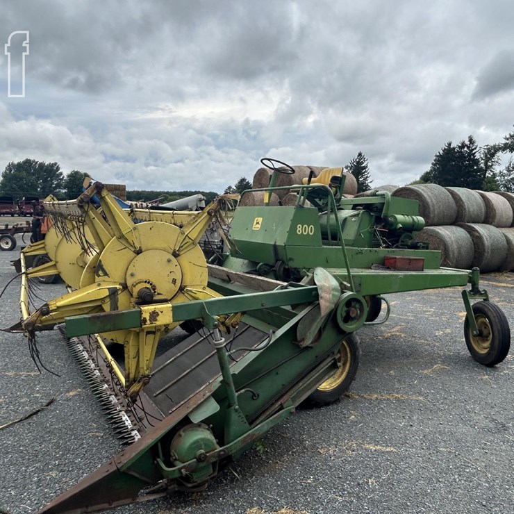 JOHN DEERE 800
