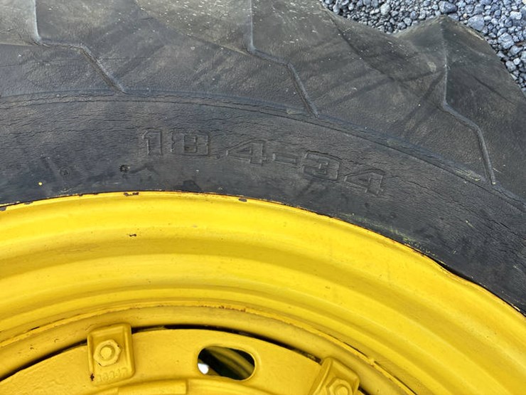1958-john-deere-820-image-37