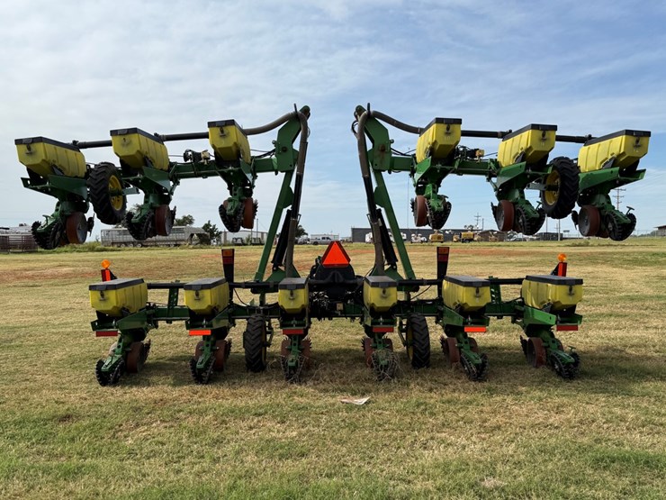 john-deere-1720-image-5
