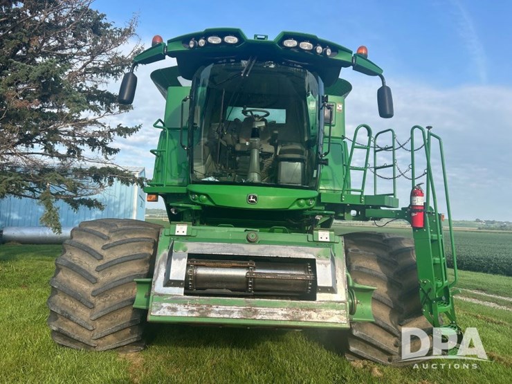 2013-john-deere-s670-image-21