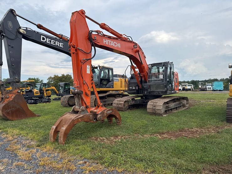 2017-hitachi-zx245us-lc-6-image-1
