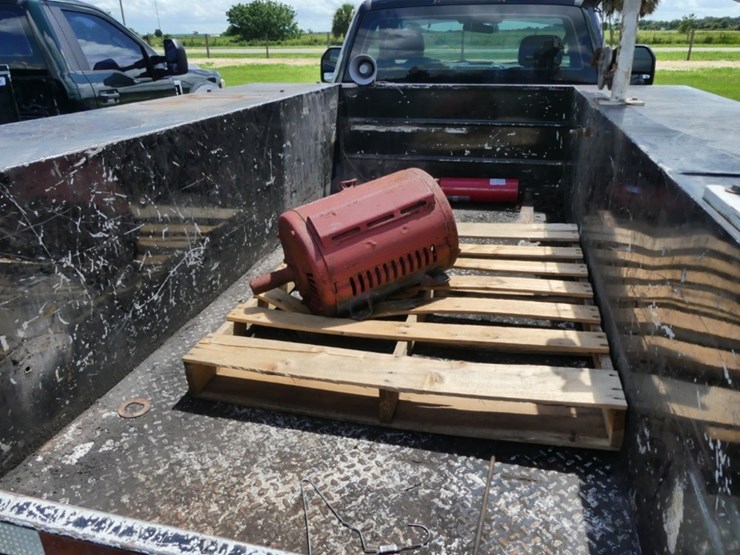 2019-ford-f350-xl-image-10