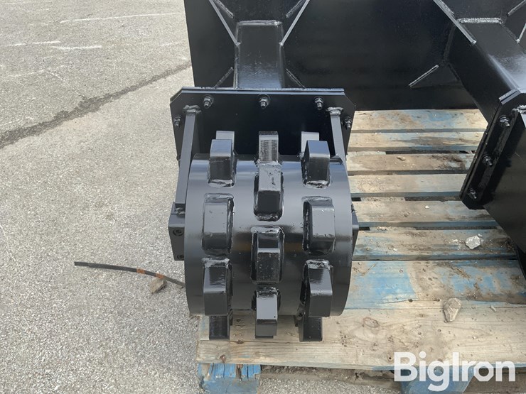 2025-skid-steer-soil-compactor-image-15