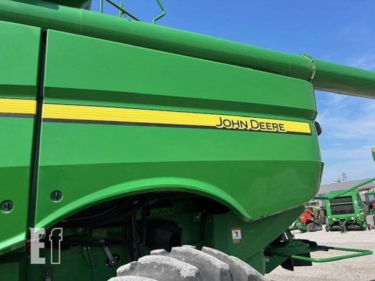 2014-john-deere-s680-image-31