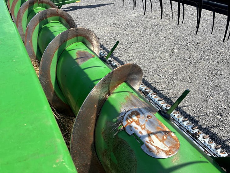 2009-john-deere-635f-image-22