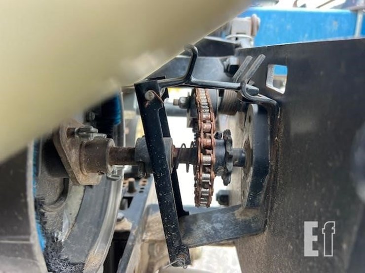 kinze-2600-image-14