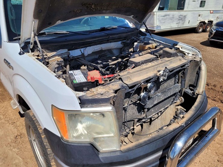2011-ford-f150-xl-image-13
