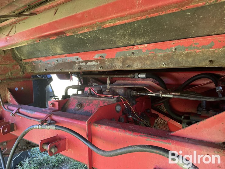1983-massey-ferguson-860-image-12