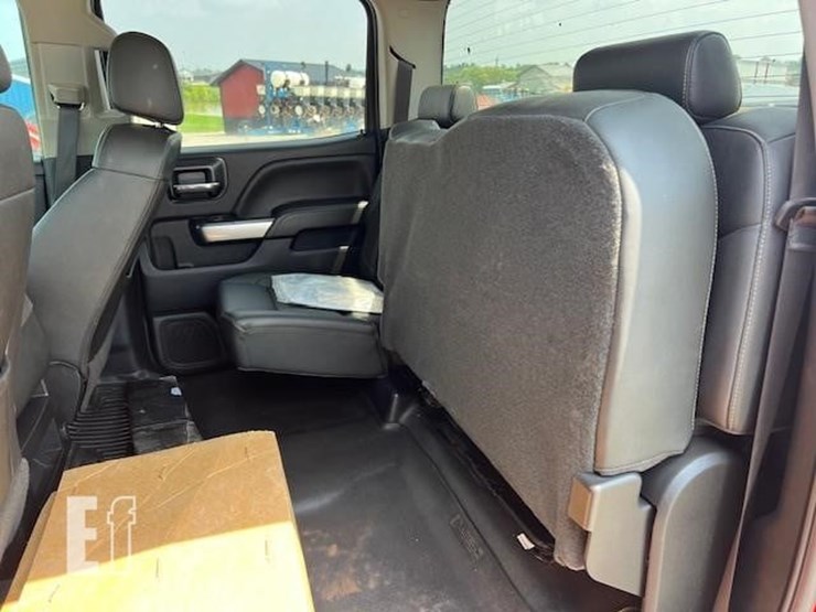 2018-chevrolet-silverado-3500hd-image-28